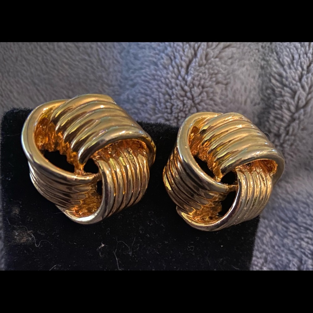 Gold tone Love Knot Earrings Clip ons!